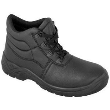 chukka boots size 6