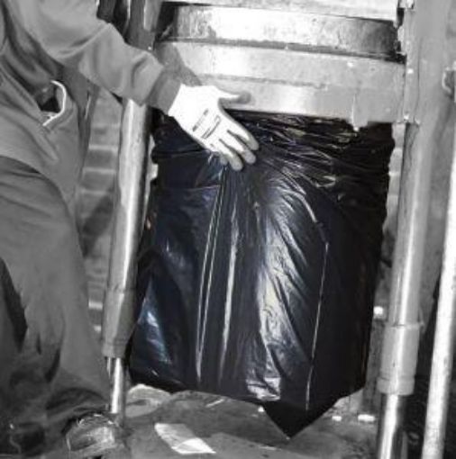 Picture of 140lt Black Compactor Sack HDUTY 17x34x46" CHSA 18kg 440x864x1168mm