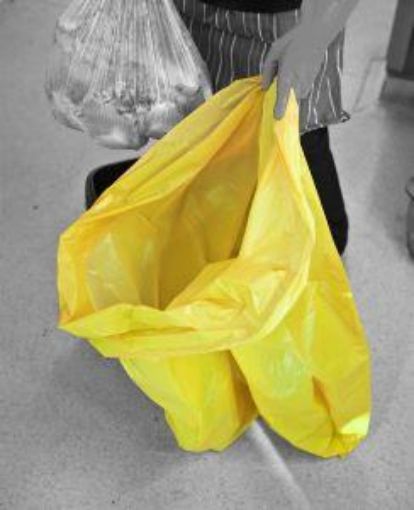 Picture of x200 Yellow Sacks MDuty 18x29x39" CHSA 15kg 457x737x965mm